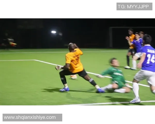 足球明星展现风采与魅力的精彩瞬间定格在镜头前的动人画面