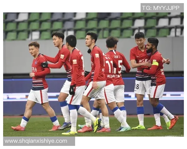 重庆羽毛球队在洲际杯中的灵活性表现引发热议展现出卓越的竞技水平与团队协作能力